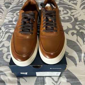 COLE HAAN MEN SHOES SIZE 10.5 M